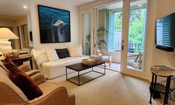 Paddington Apartamento | Luxury 2 Bedroom Apartment With Elegant Interiors + Parking