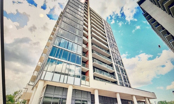 Richmond Hill Apartamento | Luxury 2 Bedroom Family Size Condo