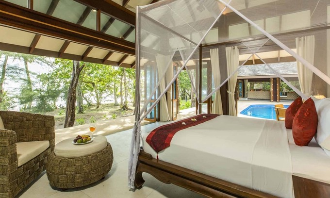 Nuea Khlong Villa | De lujo de 2 dormitorios con piscina Villa Suite Baan Suay Ngam !!