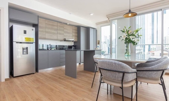 Marbella Condominio | Luxury 2 BR apt free parking and balcony
