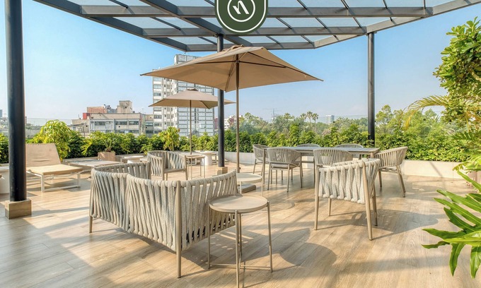 Hipódromo Apartamento | Luxury 2 BR Condo - Rooftop Pool with City View