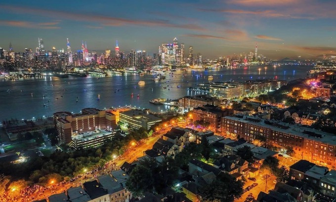 West New York Apartamento | Luxury 2 br, NYC views W/parking