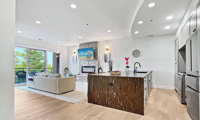Cornelius Condominio | Luxury 2Bed w/ Amazing Views