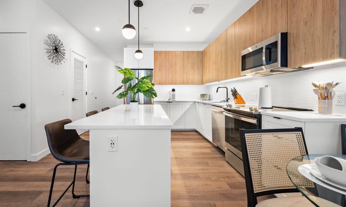 East Boston Apartamento | Luxury 2BR Next to the Airport 0393