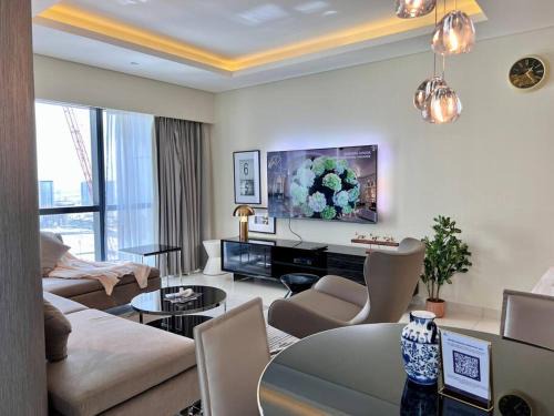 Business Bay Apartamento | Luxury 2BR Suite in Paramount Hotel and Residences