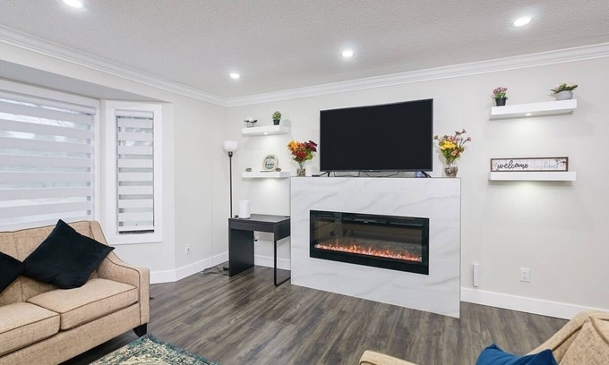 Guildford Casa | Luxury 3 Bed 2 Bath Main House