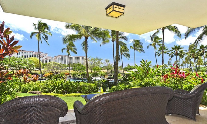 Ko Olina Condominio | Condominio de lujo de 3 habitaciones, 3 baños en planta baja junto a la piscina (BT103)