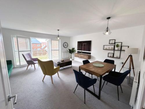Whitstable Casa | Luxury 3 bed home in Whitstable with parking