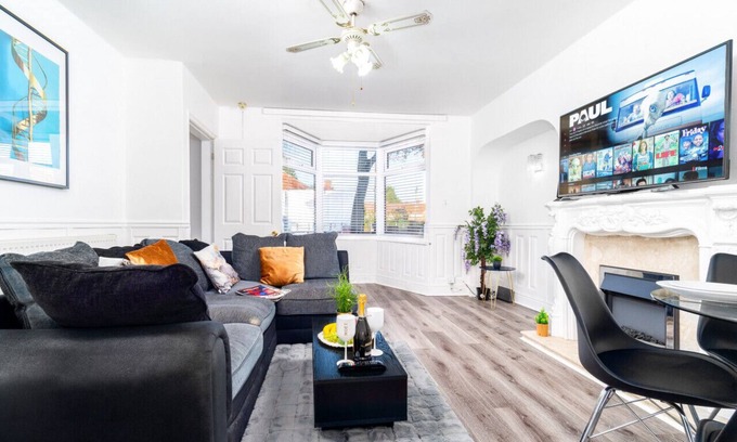 Acocks Green Casa | Luxury 3 Bed House - Garden - Parking