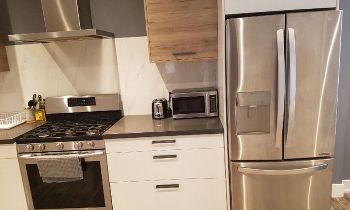 Oakwood Village Apartamento | Luxury 3 Bedroom Apartment Downtown Toronto!