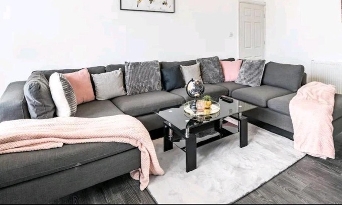 Barking Apartamento | Luxury 3 Bedroom Flat in Barking Town Centre
