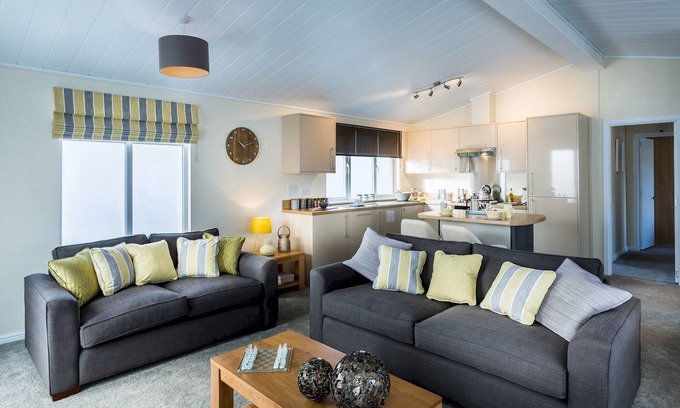 King's Lynn Casa | Three Bedroom Lodge 10