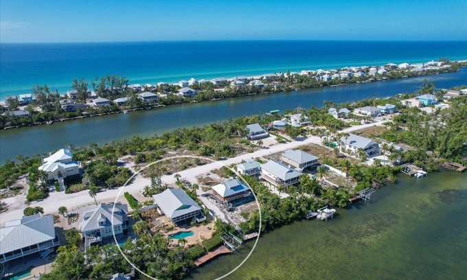 Palm Island Casa | Luxury 3 bedroom pool home on Kettle Harbor!