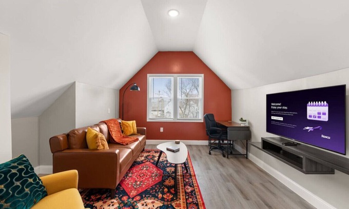 Hough Apartamento | Luxury 3BR Apt Near Cleveland Clinic w/ Parking