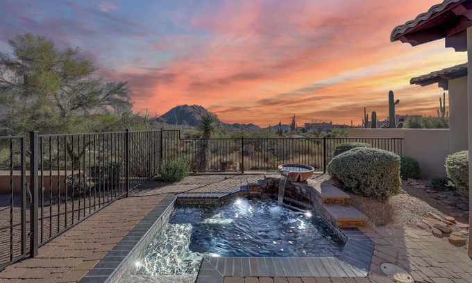 The Rocks Casa | Luxury 3BR Scottsdale Retreat @ The Rocks | Private Plunge Pool | Troon Golf