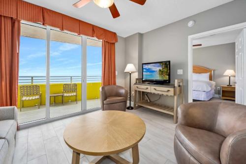 Brush - Stewarts Casa | Luxury 3BR Villa Direct Oceanfront Resort Life