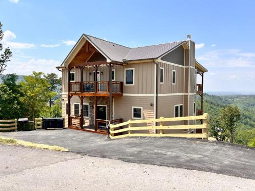 Chalet Village North Chalet De Esquí | Luxury 4 BDR, Breathtaking Views, Theater, EVC