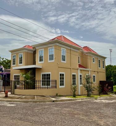 San Miguel Casa | Luxury 4 Bedroom And 3 Bath Riverside Area Home Private Spacious