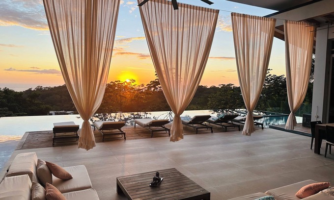Ostional Villa | Luxury 4 bedroom Dream-Villa with breathtaking views to the jungle and ocean