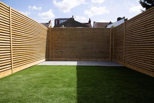 Selhurst Casa | Luxury 4-Bedroom Haven Garden Parking
