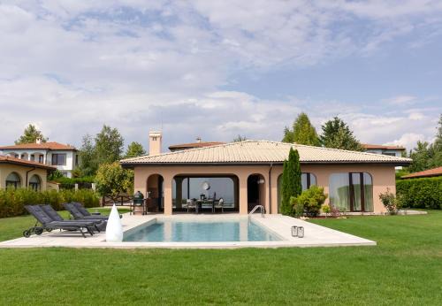 Balchik Villa | Luxury 4-bedroom Villa in Black Sea Rama Resort by Flat Mаnager