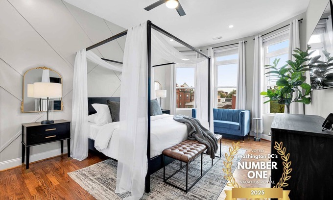 Columbia Heights Apartamento | Luxury 4-BR with Free Parking | Steps to Metro
