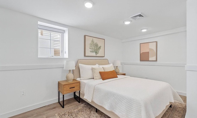 Spring Hill Casa | Luxury 4BD/2.5BA Walk to MIT & Davis SQ/Free Parking