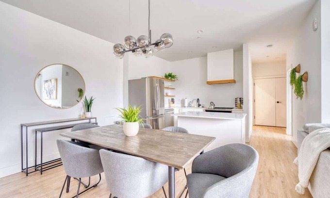 Humboldt Apartamento | Luxury 4BR Sleeps 8 Near Food & Culture
