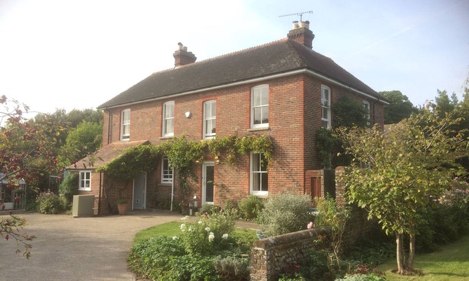 Funtington Casa | Luxury 5 bedroom, 6 bed elegant countryside house nr Bosham & West Wittering
