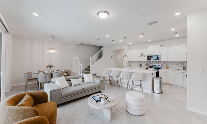 Four Corners Casa | Luxury 5‑Bedroom Home, Pool, Near Disney