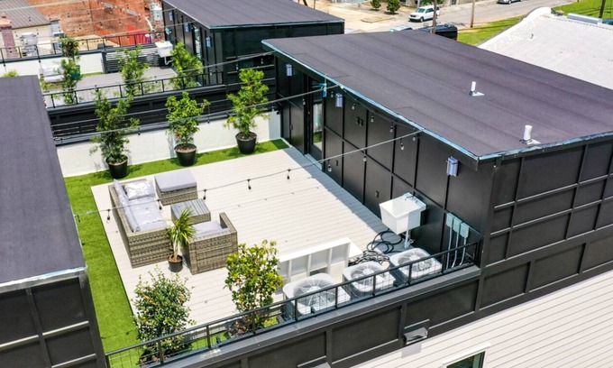 Faubourg Lafayette Villa | Luxury 5 bedroom Modern Villa with private Rooftop
