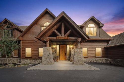 Baldy Mountain Casa | Luxury 5 Bedroom Pet-Friendly Home In Breckenridge - 2 Miles To Main Street