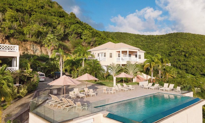 Cades Bay Villa | Villa de 5 dormitorios - Vista panorámica - Piscina Infinity Edge - Antigua