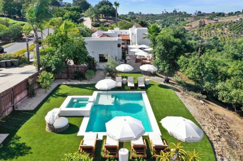Fallbrook Villa | Luxury 5 bedroom Wine Retreat Fallbrook Villa sleeps 12