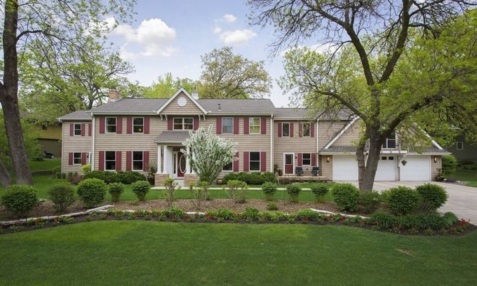 Golden Valley Casa | Luxury 5500 Sq ft Executive Home
