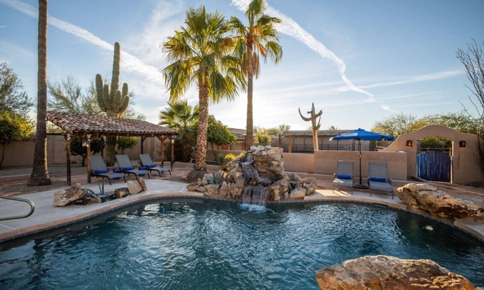 Monte De Paz Casa | Lux 5BR in Scottsdale: Pickleball, Pool & Golf!