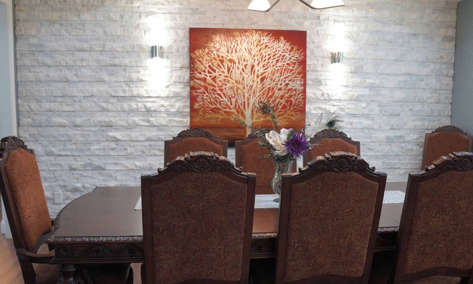 Church Street Casa | Luxury 5BR Near ATL – Sauna, Bar, EV Charger port, Fenced Yard, Media Room