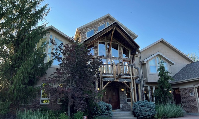 Mountain Green Casa | Luxury 6 Bedroom Oasis in Mountain Green, UT