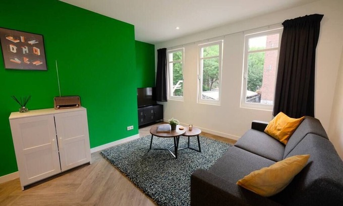 Eindhoven City Center Apartamento | Luxury 60m2 Apartment with Terrace (R-65-A)