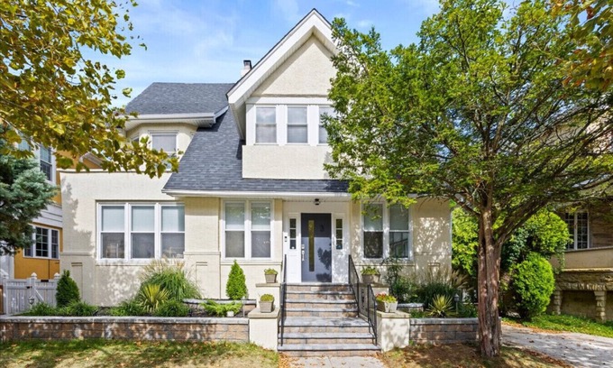 Atlantic City Apartamento | Luxury 6BR Beach Home, Sleeps 16 – 1.5 Blks to Beach