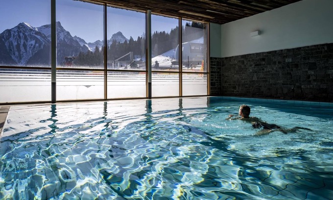Buerserberg Apartamento | Luxury 8-person apartment in the holiday park Landal Brandnertal