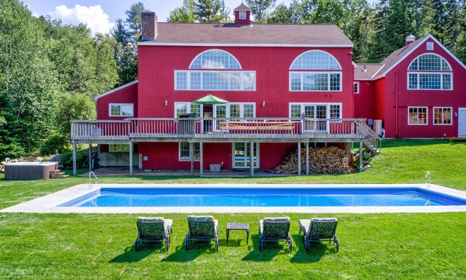 Stratton and Bromley Ski Areas Casa | Luxury 9 BRs Stratton Estate. Total Privacy & Incredible Views! Swimming Pool