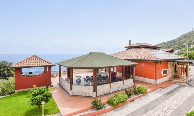 Gioiosa Marea Casa | Luxury and affordable villa with private pool and wellness area between Capo d'Orlando and Tindari