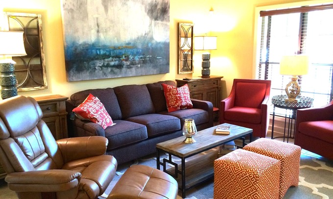 Oxford Casa | Lujo y confort en Ole Miss. Adyacente al campus