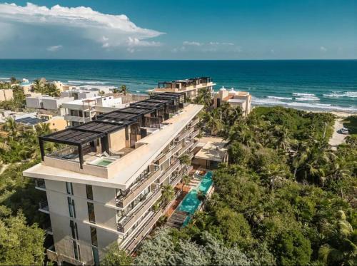 Tulsayab Apartamento | Luxury and Mordern Beachfront Condo by BT Homes