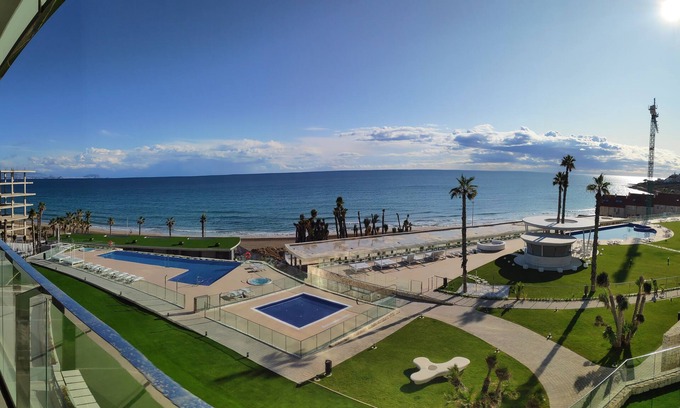Cabo de las Huertas Apartamento | Luxury apartament, Heated pool and direct access to San Juan beach