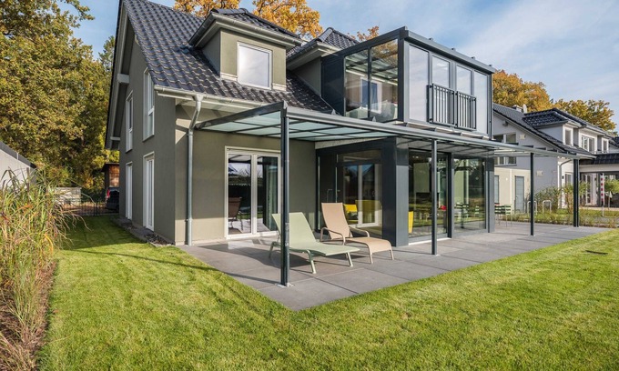 Krakow am See Apartamento | Luxury apartment 122 m² directly on the water with boat - Luxus FeWO direkt am See mit