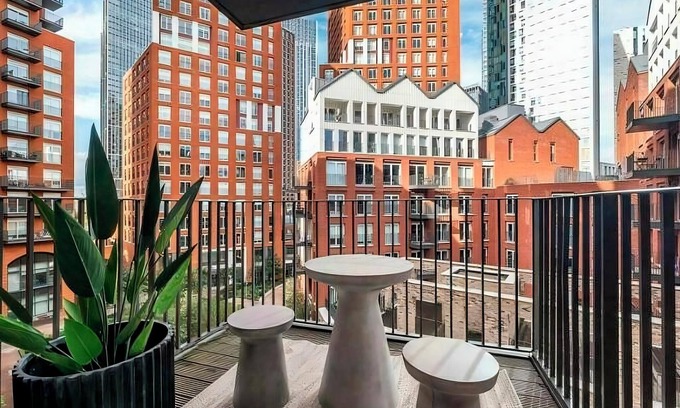 Vauxhall Apartamento | Luxury apartment in central London with private balcony