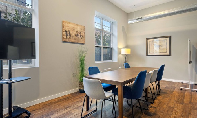 Allegheny-West Apartamento | Luxury Apartment Near Downtown and Stadium