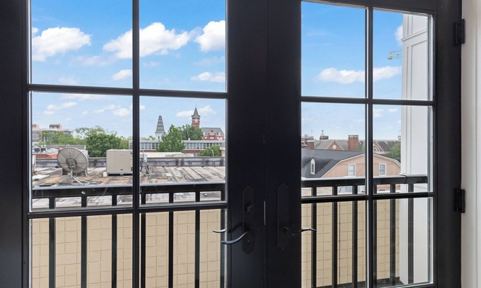 Auburn Apartamento | Luxury Apartment over Target in Downtown Auburn - 208